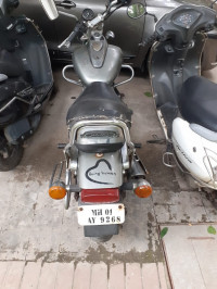 Light Gray Bajaj Avenger 220 DTS-i
