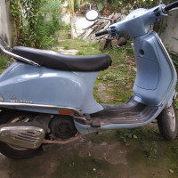 Vespa LX 125 2019 Model
