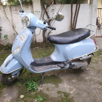 Vespa LX 125