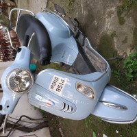Vespa LX 125