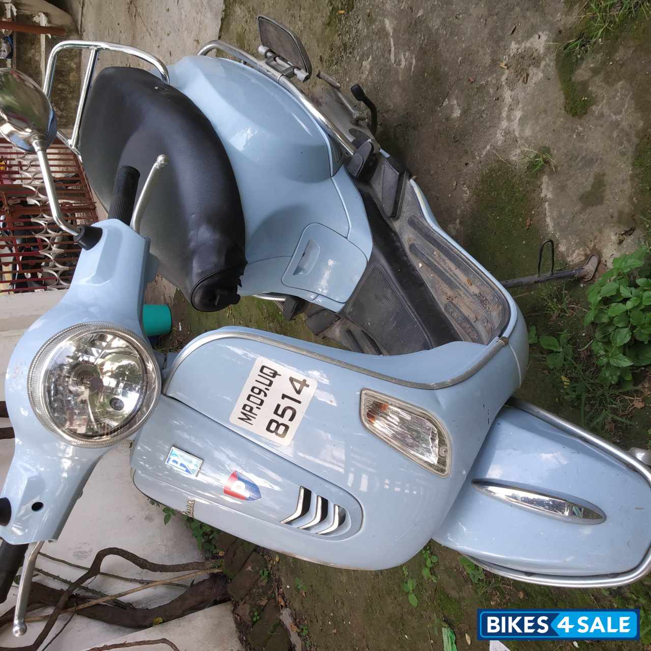 Vespa LX 125