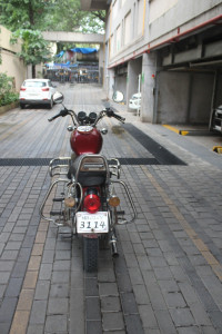 Red Royal Enfield Thunderbird TwinSpark 350