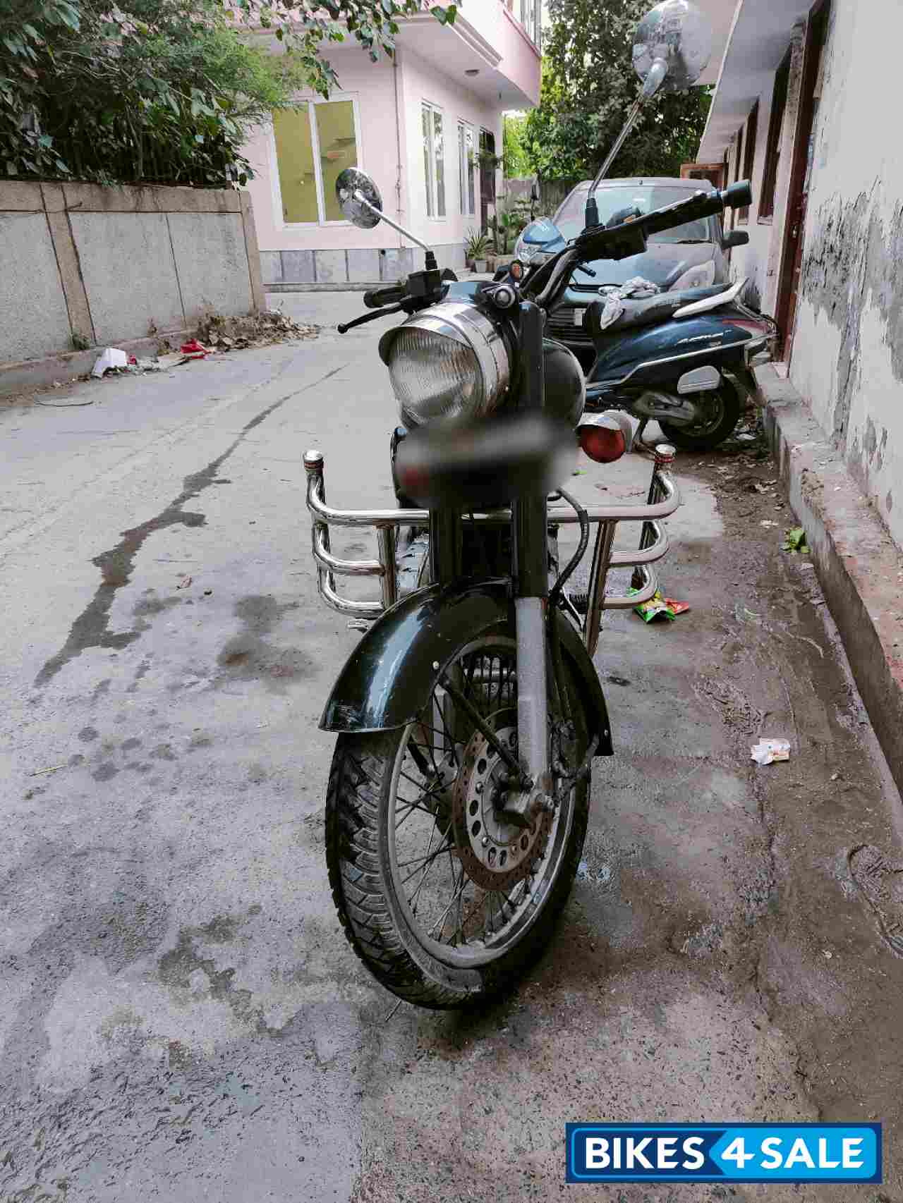 Black Royal Enfield Classic 350