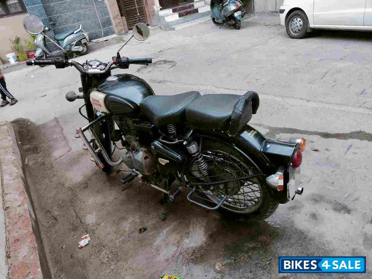 Black Royal Enfield Classic 350 Black Royal Enfield Classic 350