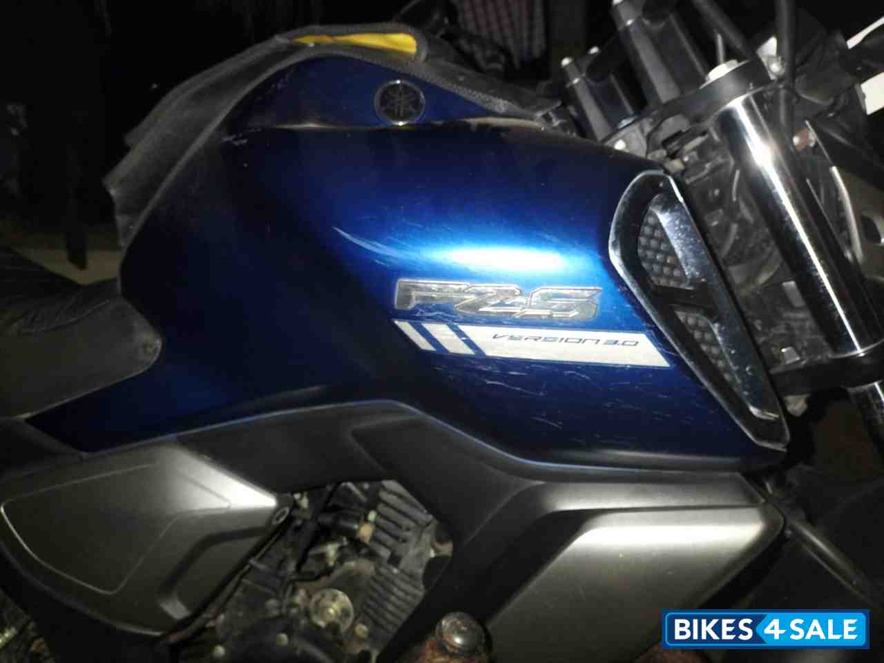 Mattle Blue Yamaha Fzs v3 bs4 YAMAHA Mattle Blue Yamaha Fzs v3 bs4 YAMAHA