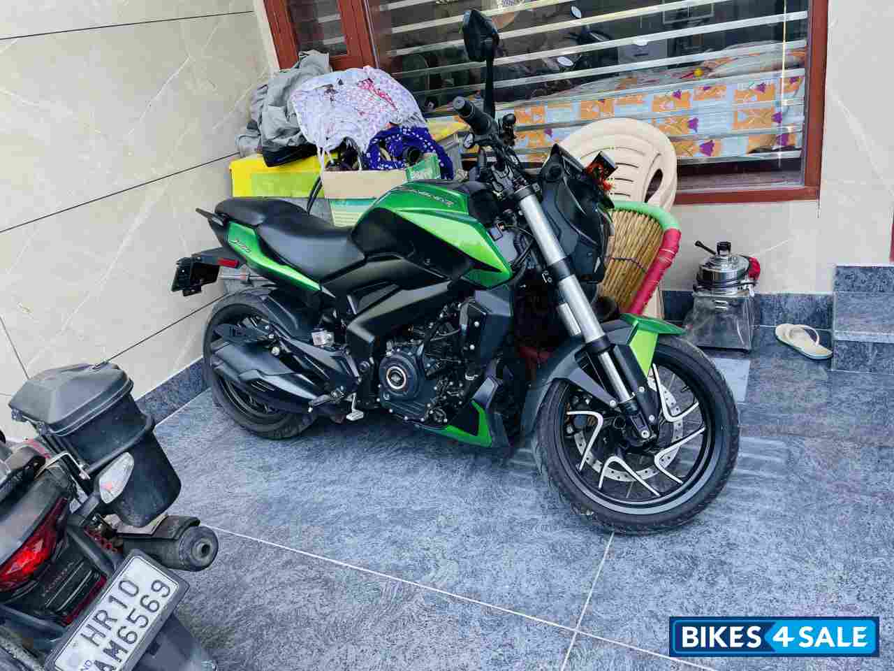 Bajaj Dominar 400 ABS BS6