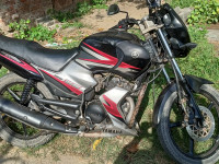 Black Yamaha SS125