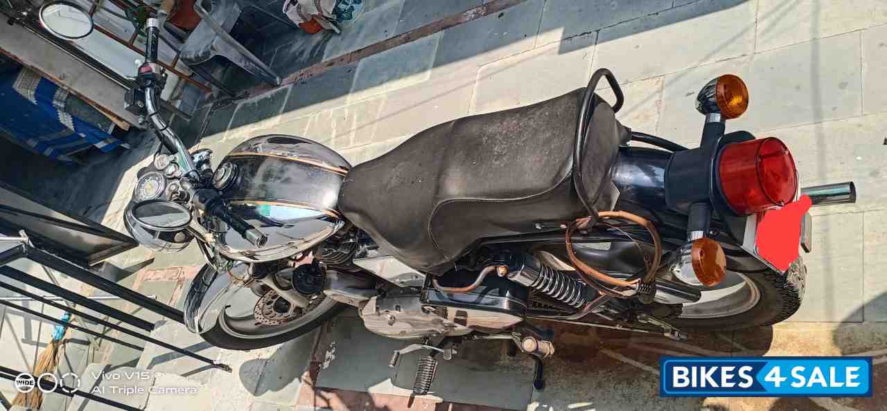 Chrome - Black Royal Enfield Machismo Chrome - Black Royal Enfield Machismo