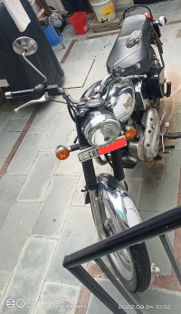 Chrome - Black Royal Enfield  Machismo