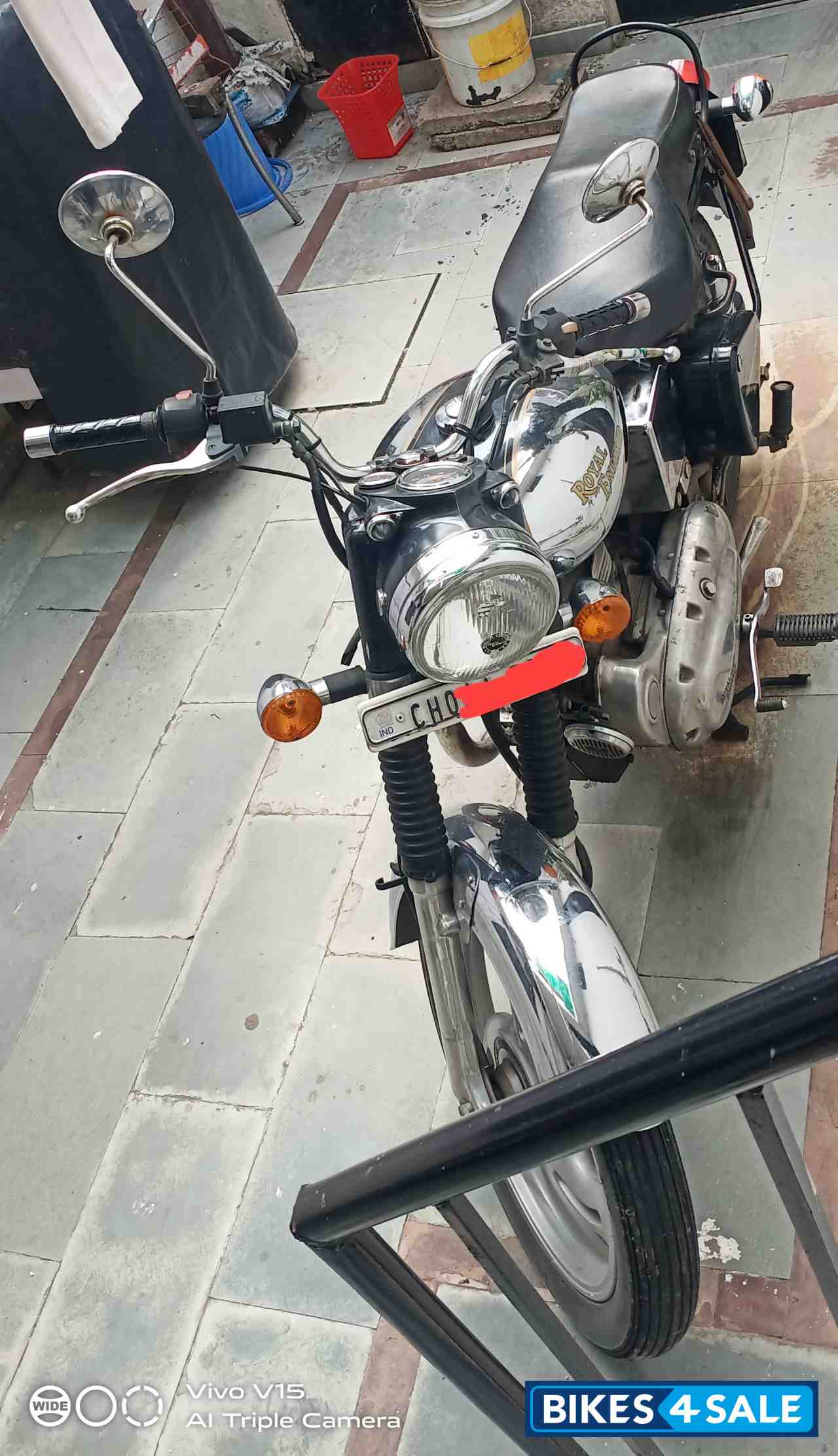 Chrome - Black Royal Enfield Machismo Chrome - Black Royal Enfield Machismo