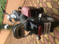 M Black Bajaj Avenger 220 DTS-i