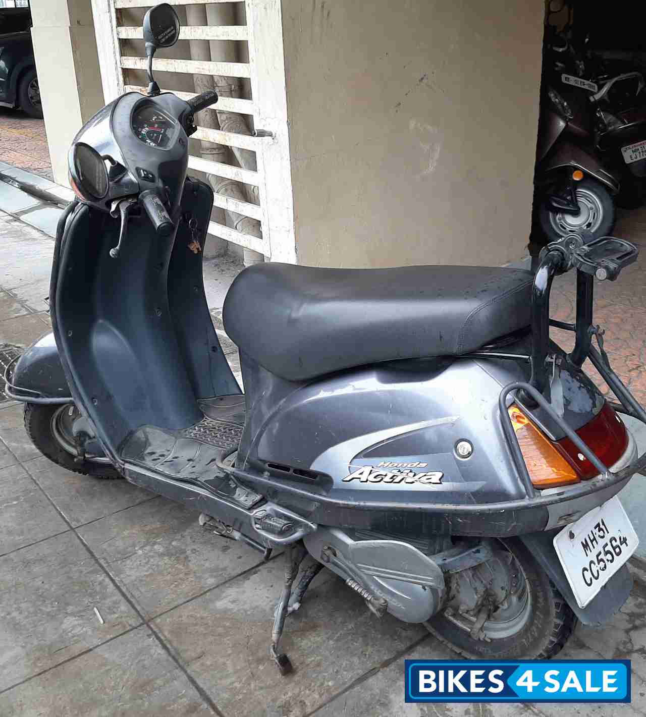 Blue Honda Activa