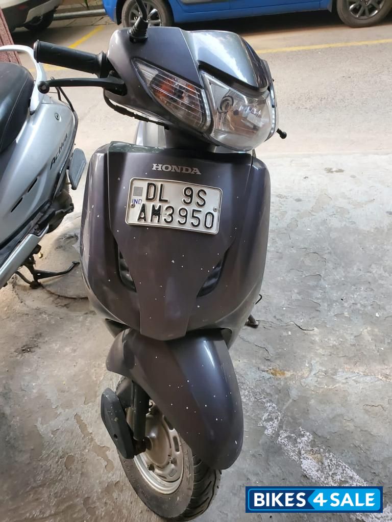 Grey Honda Activa