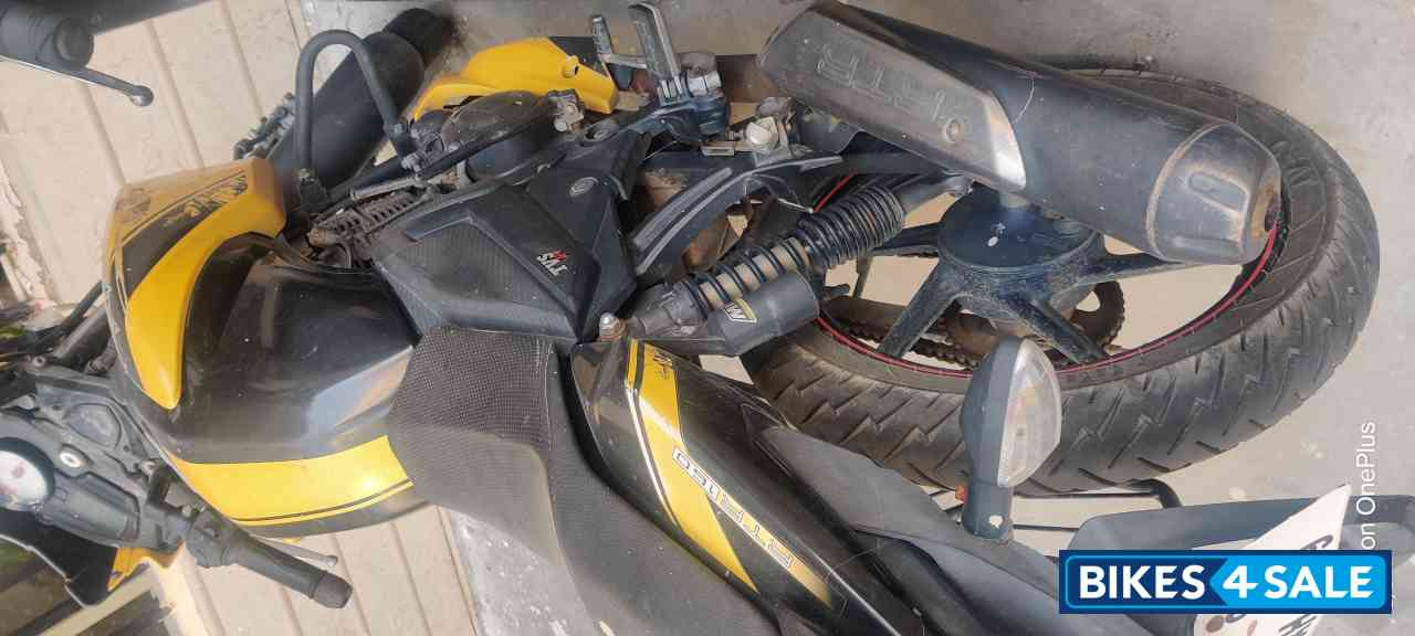 Yellow TVS Apache RTR 160