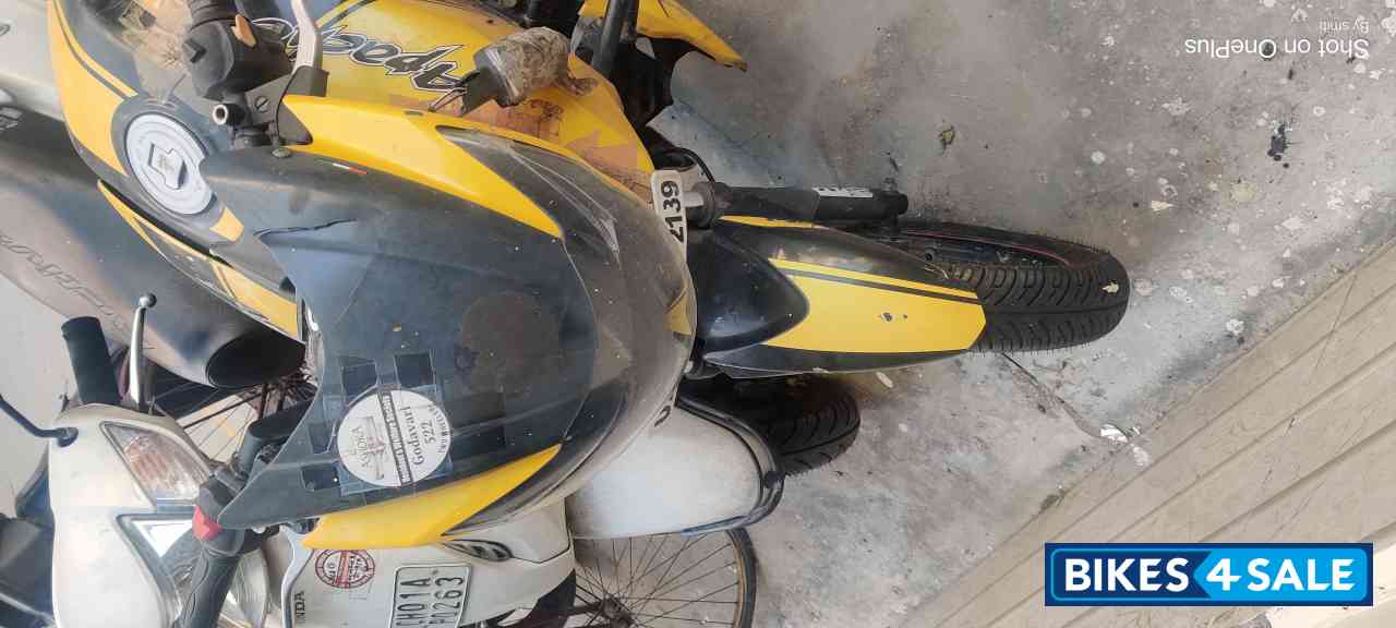 Yellow TVS Apache RTR 160