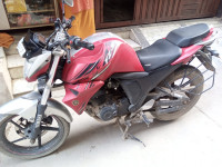 Mat Dull Red Me Yamaha FZ-S