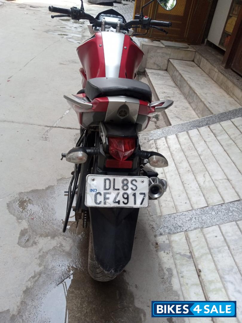 Mat Dull Red Me Yamaha FZ-S