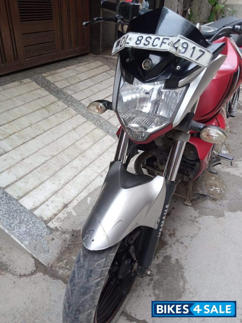 Mat Dull Red Me Yamaha FZ-S