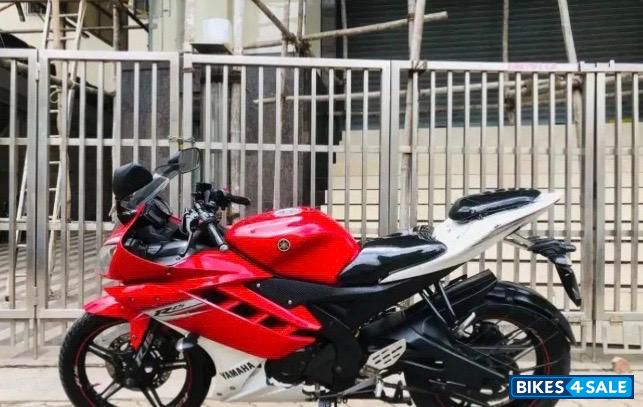 Red/white Yamaha YZF R15 V2