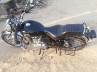 Black Royal Enfield Bullet 350