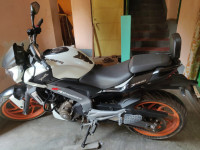 Bajaj Dominar 400
