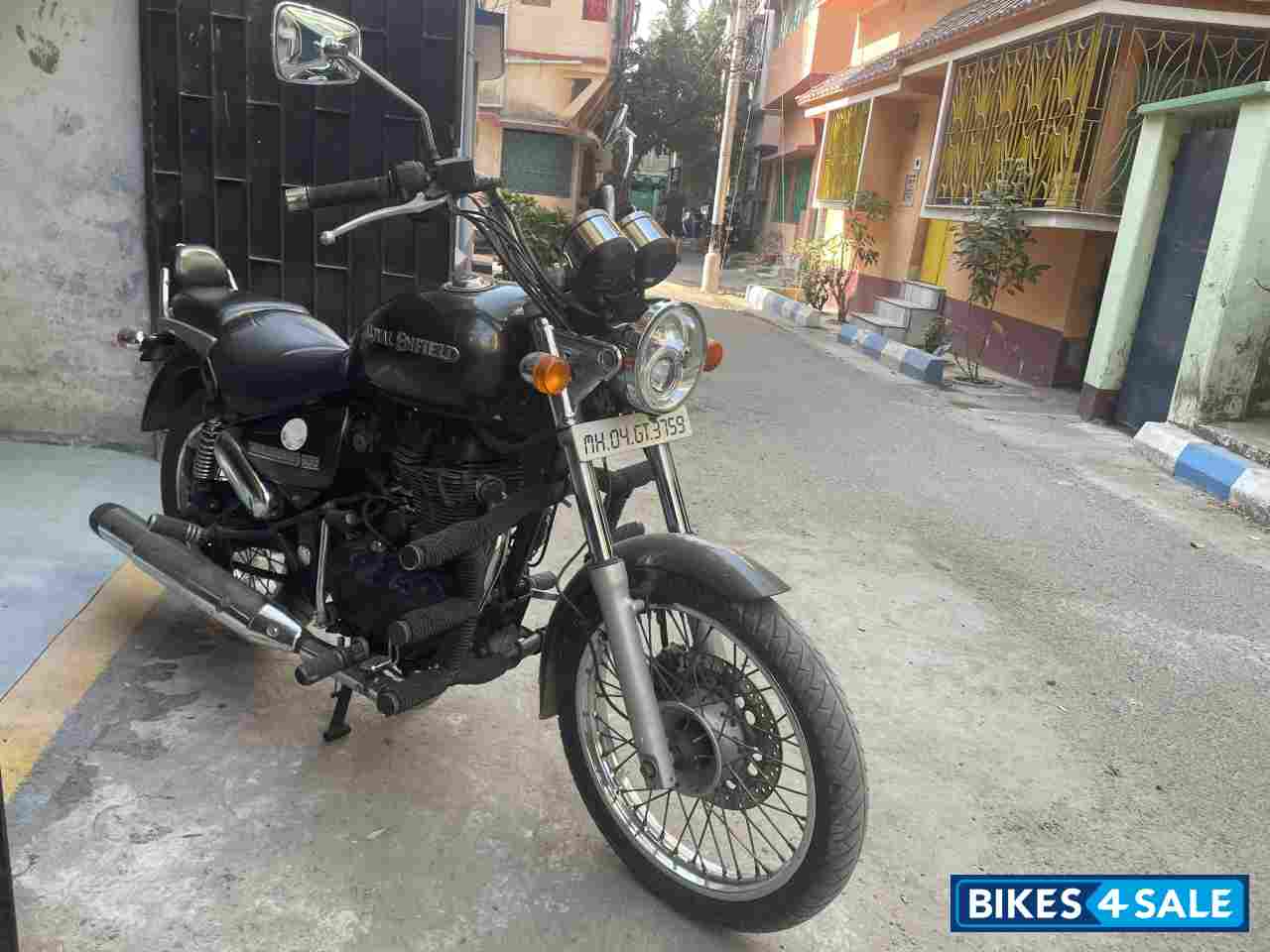 Brown Royal Enfield Thunderbird 500