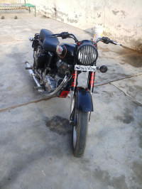 Black Royal Enfield Bullet Standard 350