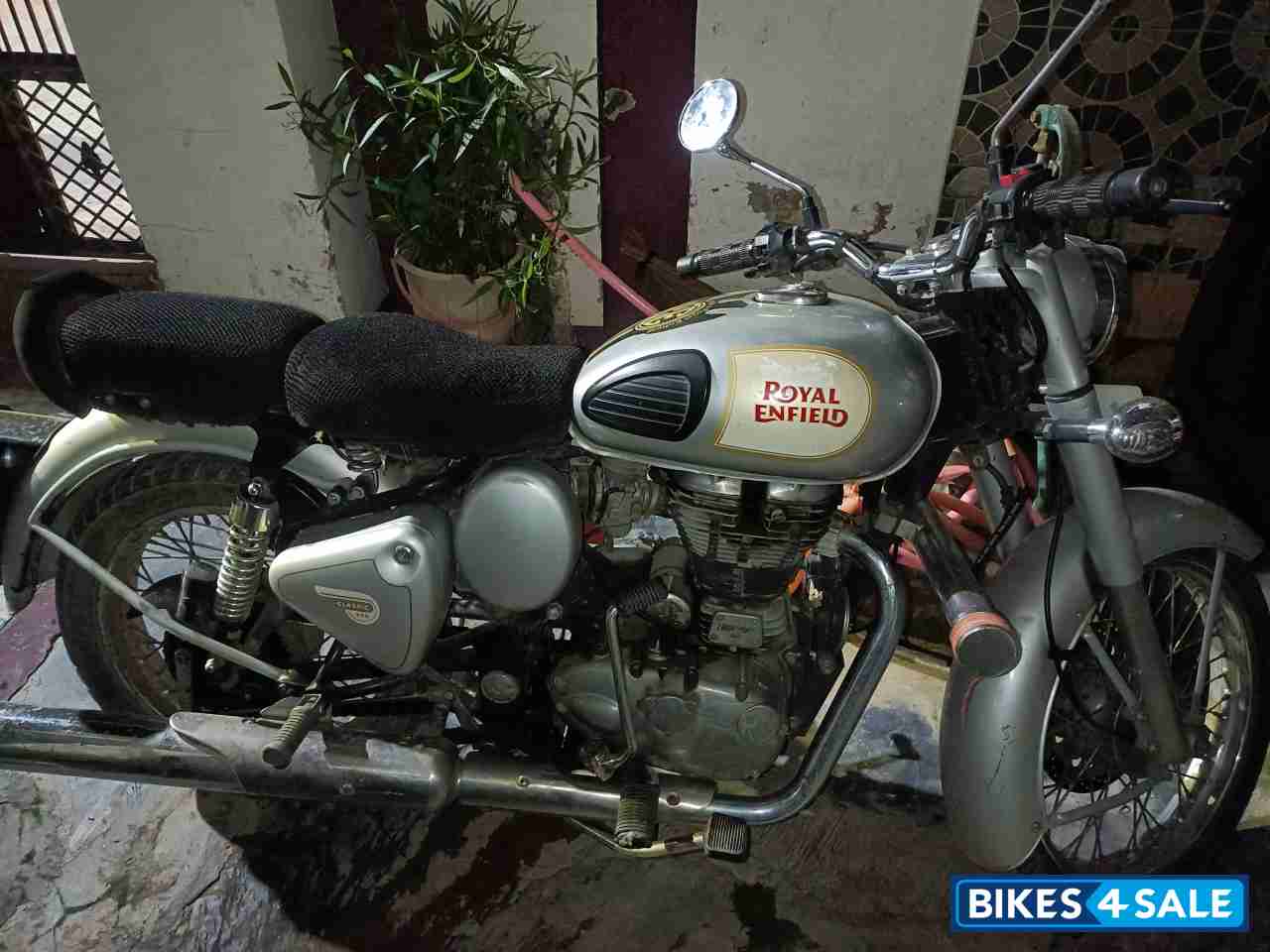Royal Enfield Classic 350