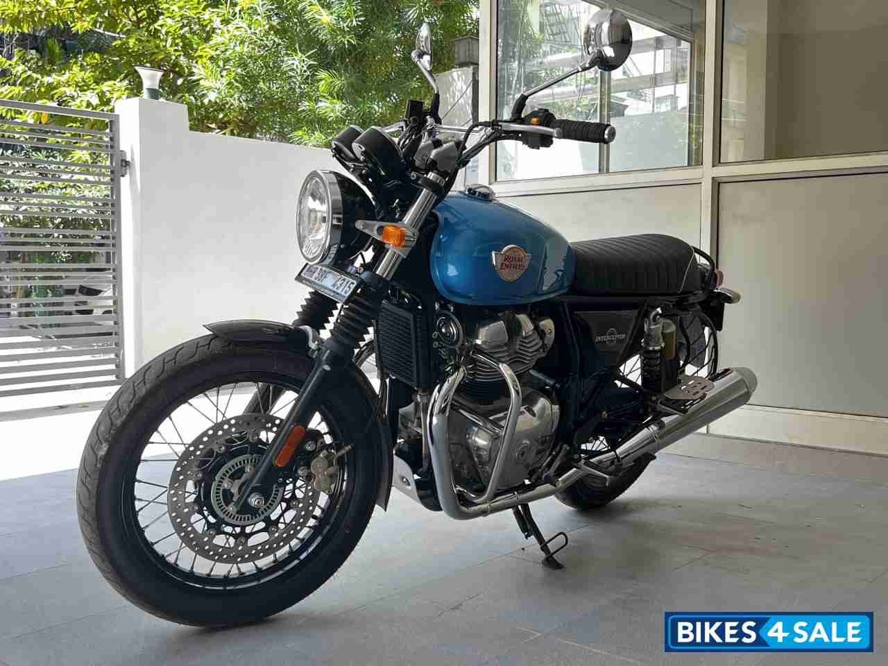 Ventura Blue Royal Enfield Interceptor 650 Twin