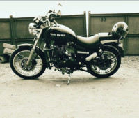 Black Royal Enfield Thunderbird TwinSpark 350