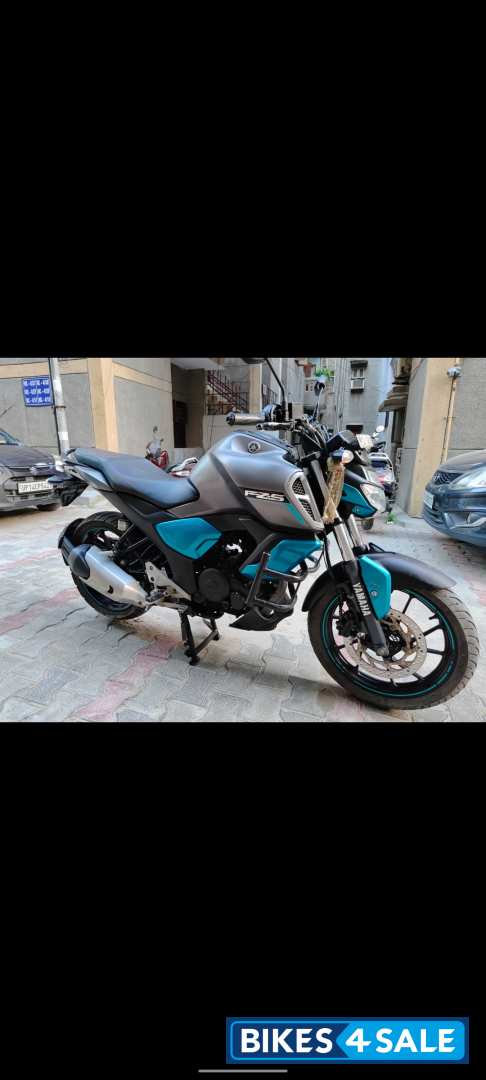 Cyan Grey Yamaha FZ-S FI V3