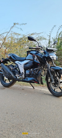 TVS Apache RTR 160 4V BS6