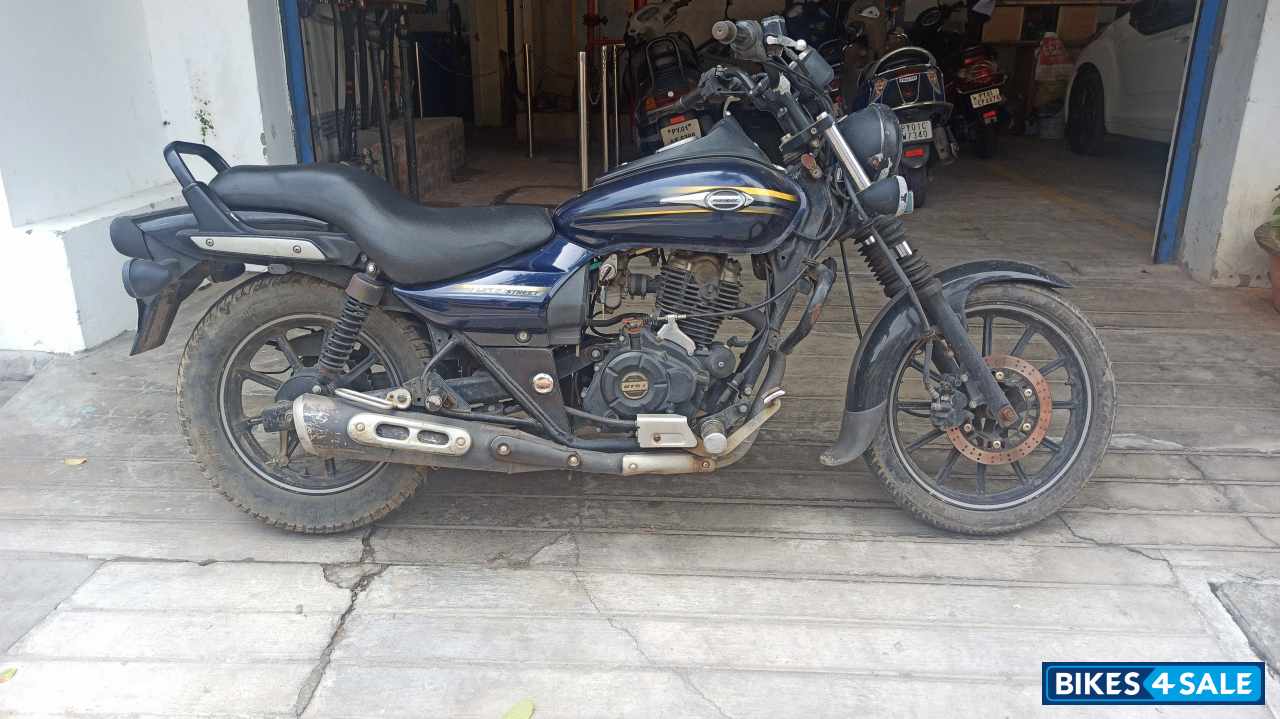 Bajaj Avenger Street 150