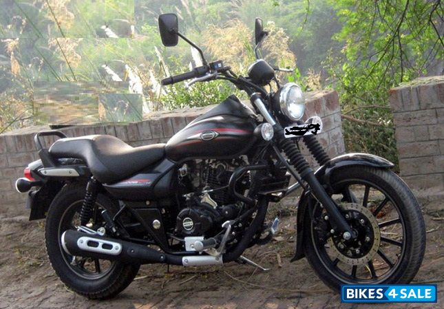 Bajaj Avenger Street 220