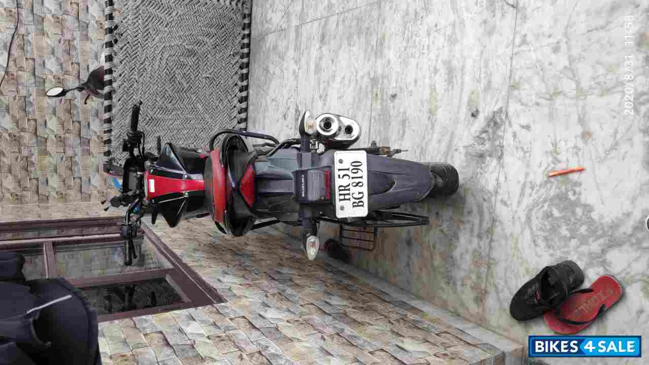 Red & Black Suzuki Gixxer 150