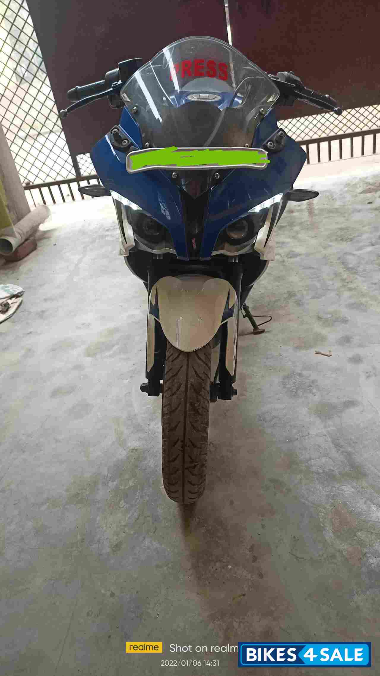 Bajaj Pulsar RS 200