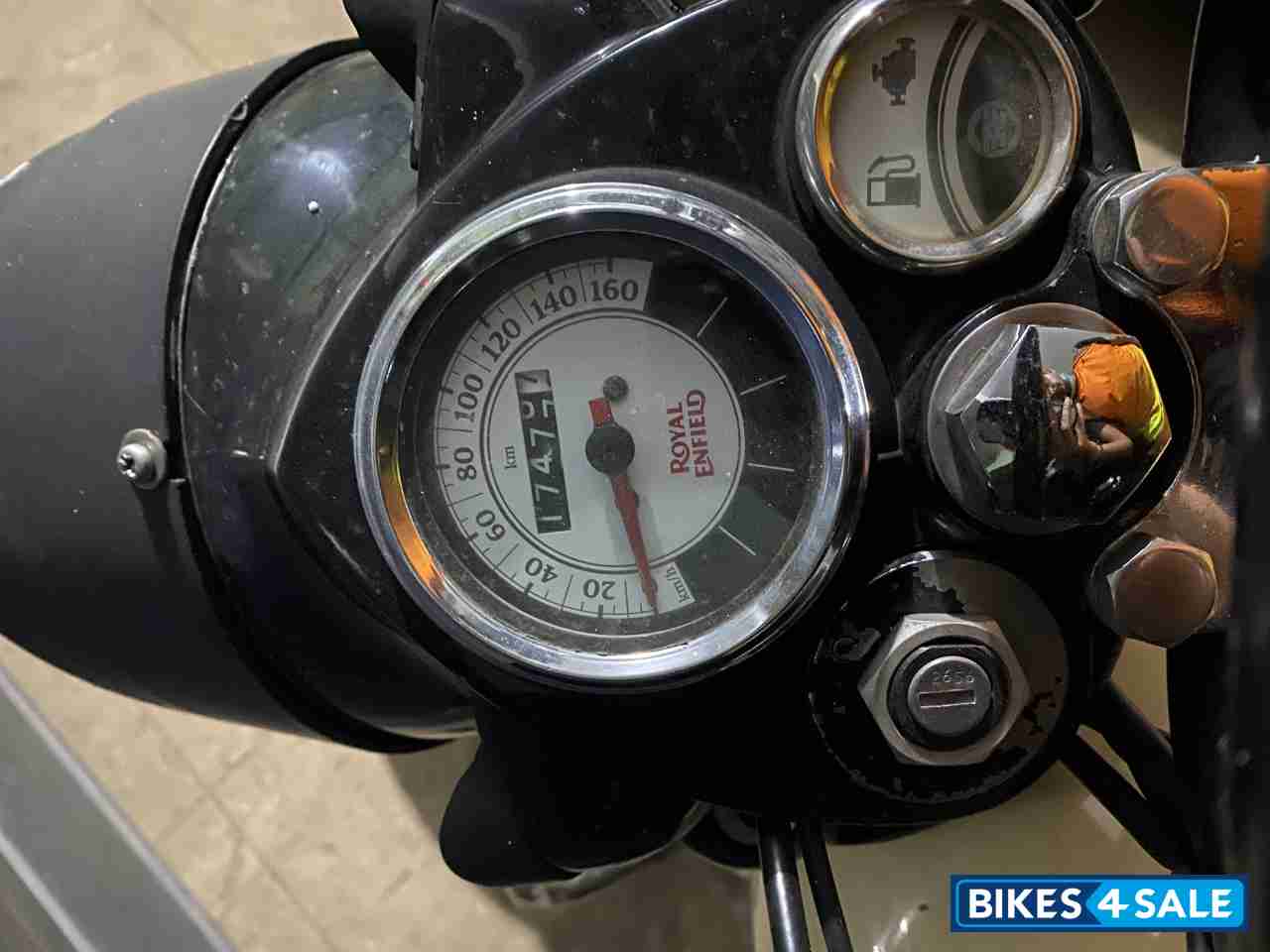 Royal Enfield Classic 500