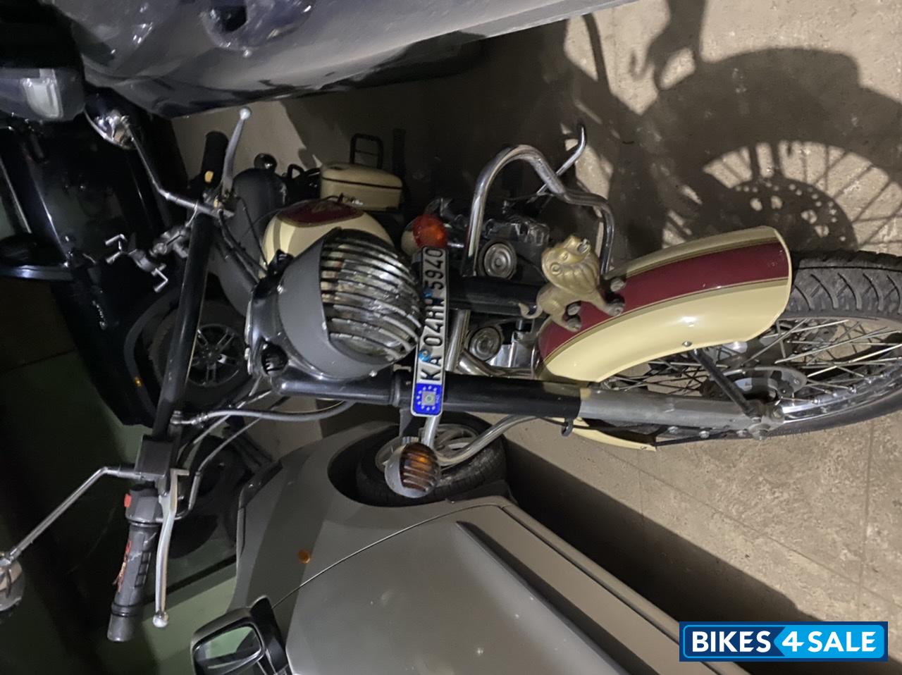 Royal Enfield Classic 500