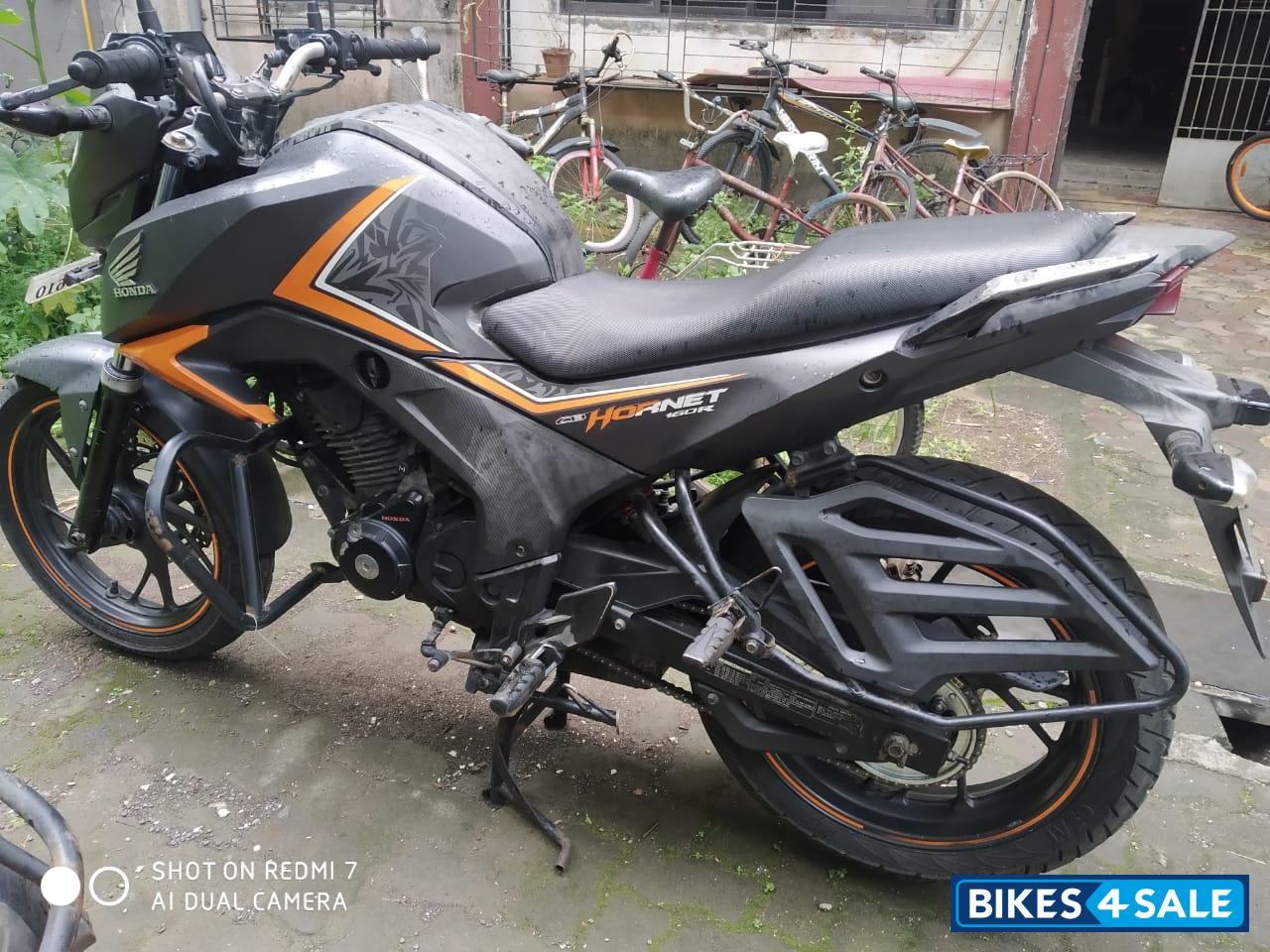 Black + Orange Honda CB Hornet 160R