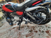Bajaj V15