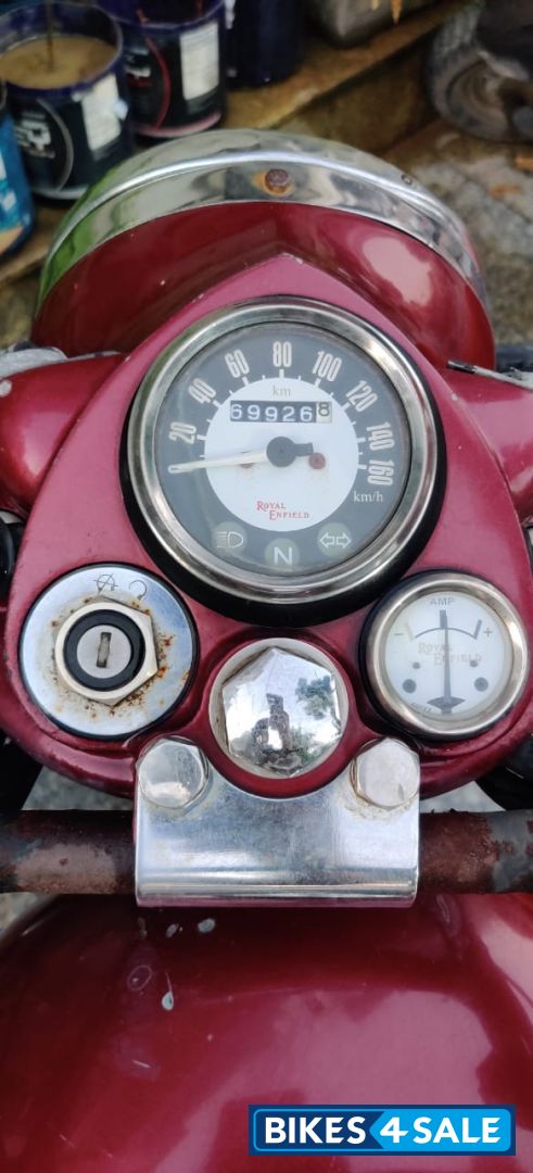 Maroon Royal Enfield Classic 350 Maroon Royal Enfield Classic 350