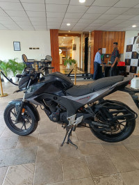 Midnight Blue Honda CB Hornet 160R