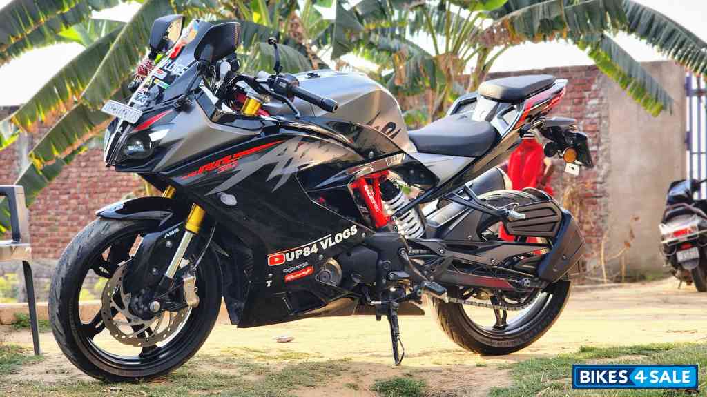 T.grey+black TVS Apache RR 310 T.grey+black TVS Apache RR 310