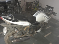 White TVS Apache RTR 180