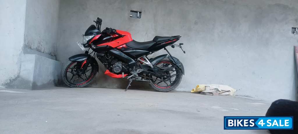 Red Black Bajaj Pulsar NS 160