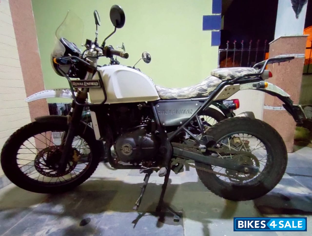 Snow White Royal Enfield Himalayan