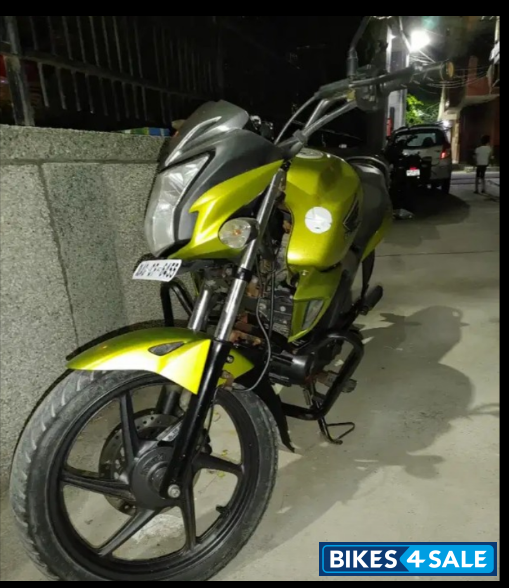 Green Honda CB Trigger