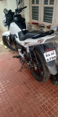 White Suzuki GS 150R