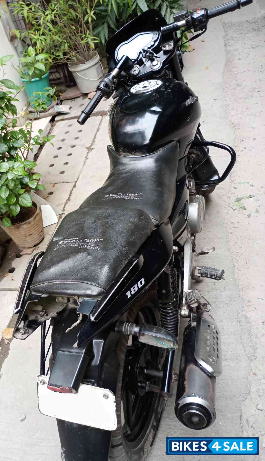 Black Bajaj Pulsar 180