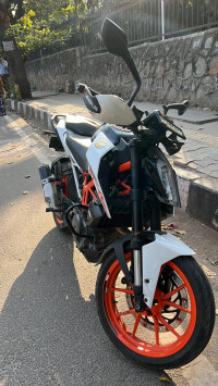 KTM Duke 390